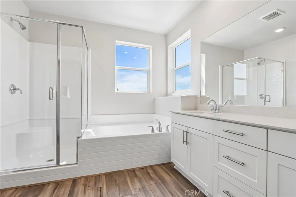 29269 Crescent Way Highland, CA 92346