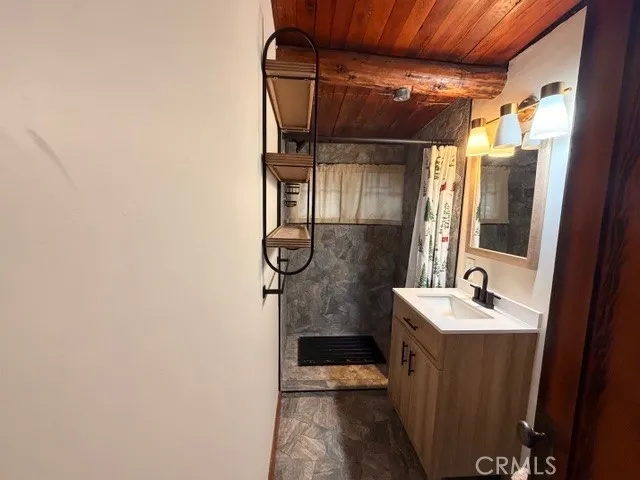 41099 Valley Of The Falls Forest Falls, CA 92339