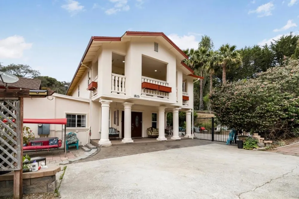 18171 Berta Canyon Road Salinas, CA 93907