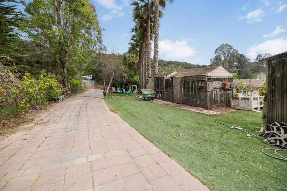 18171 Berta Canyon Road Salinas, CA 93907
