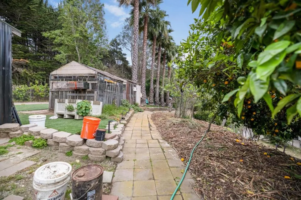 18171 Berta Canyon Road Salinas, CA 93907
