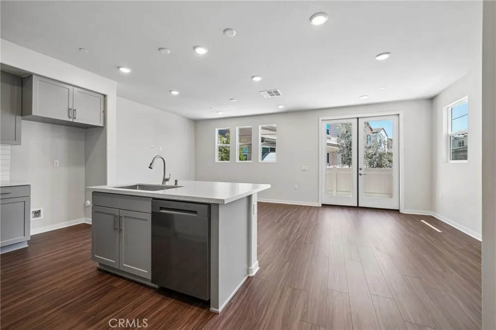 3175 Teralina Circle Riverside, CA 92503
