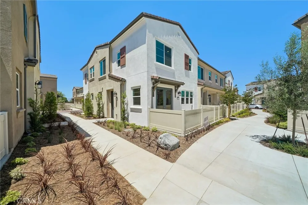 3175 Teralina Circle Riverside, CA 92503