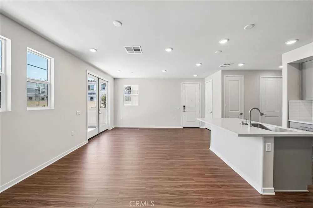 3175 Teralina Circle Riverside, CA 92503
