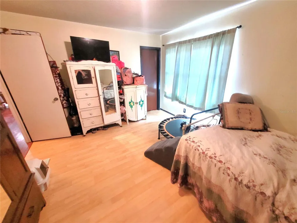 5203 PRESIDENTIAL STREET Seffner, FL 33584