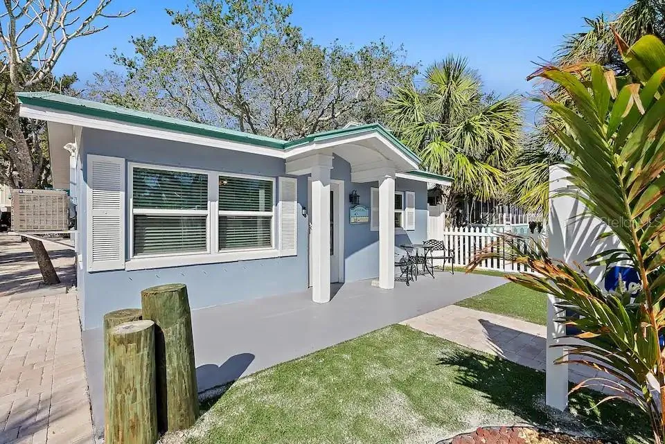 724 GULF BOULEVARD Indian Rocks Beach, FL 33785