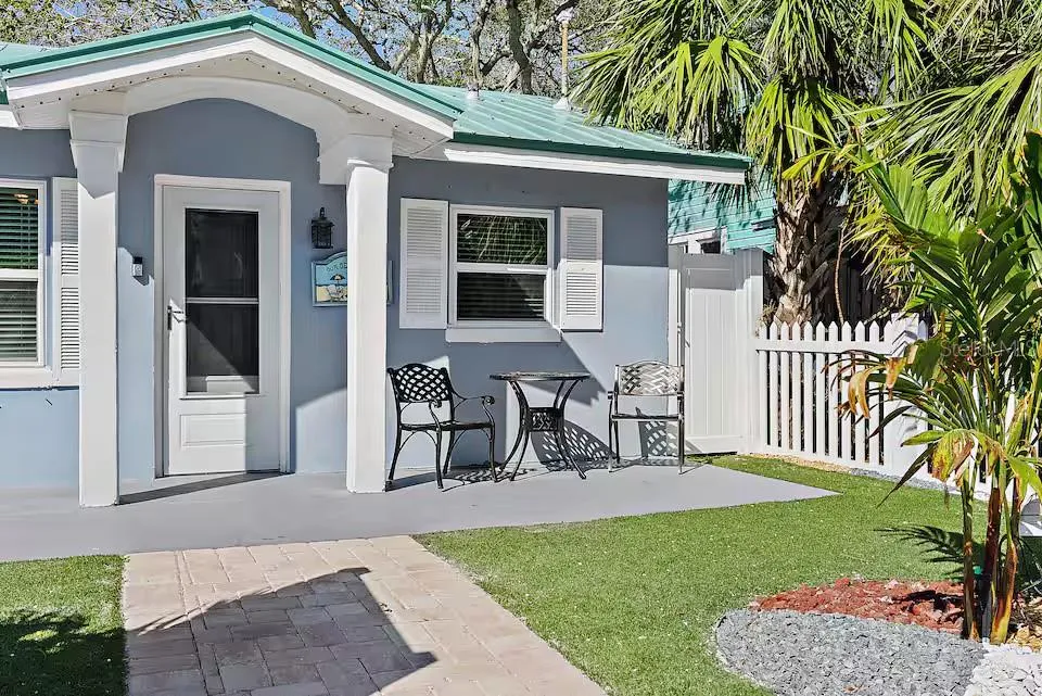 724 GULF BOULEVARD Indian Rocks Beach, FL 33785