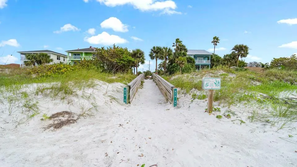 724 GULF BOULEVARD Indian Rocks Beach, FL 33785