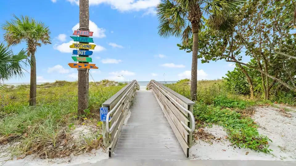 724 GULF BOULEVARD Indian Rocks Beach, FL 33785