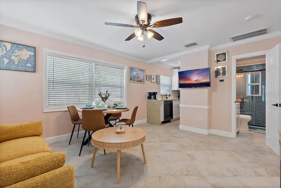 724 GULF BOULEVARD Indian Rocks Beach, FL 33785
