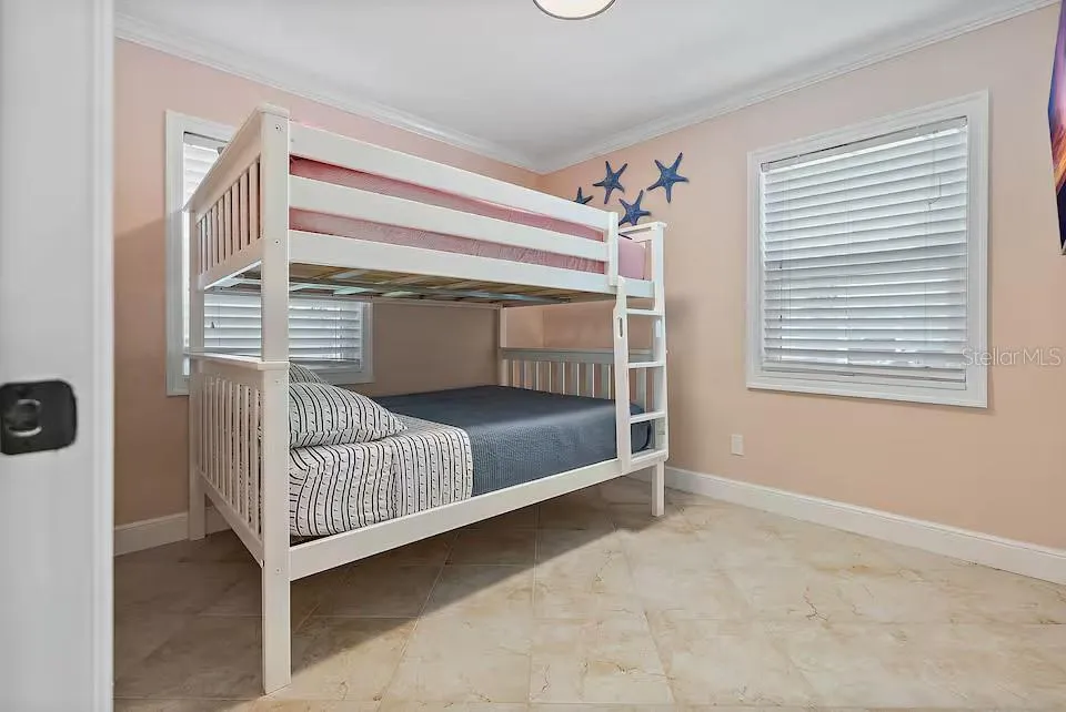 724 GULF BOULEVARD Indian Rocks Beach, FL 33785