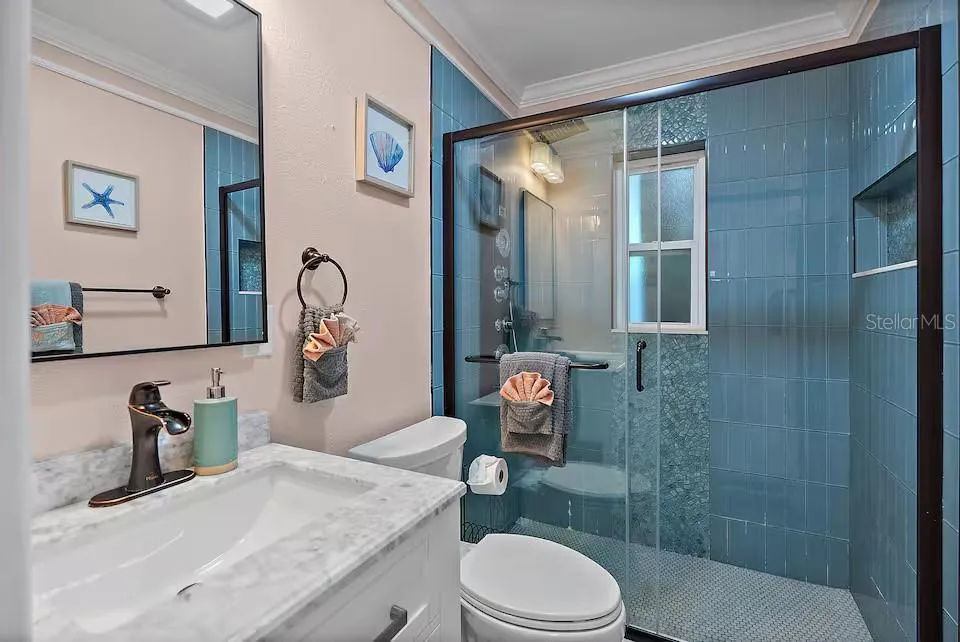 724 GULF BOULEVARD Indian Rocks Beach, FL 33785