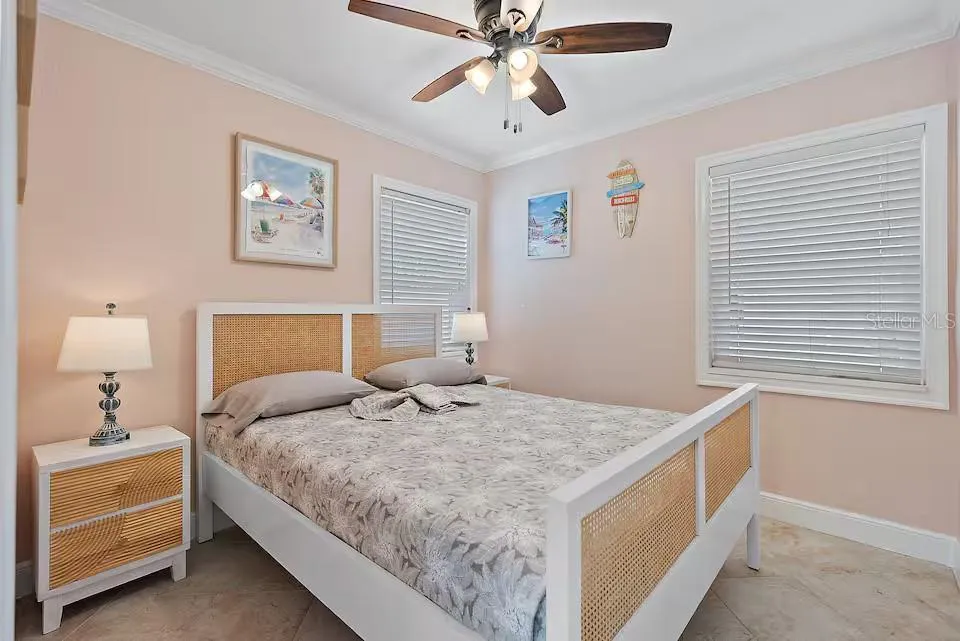 724 GULF BOULEVARD Indian Rocks Beach, FL 33785