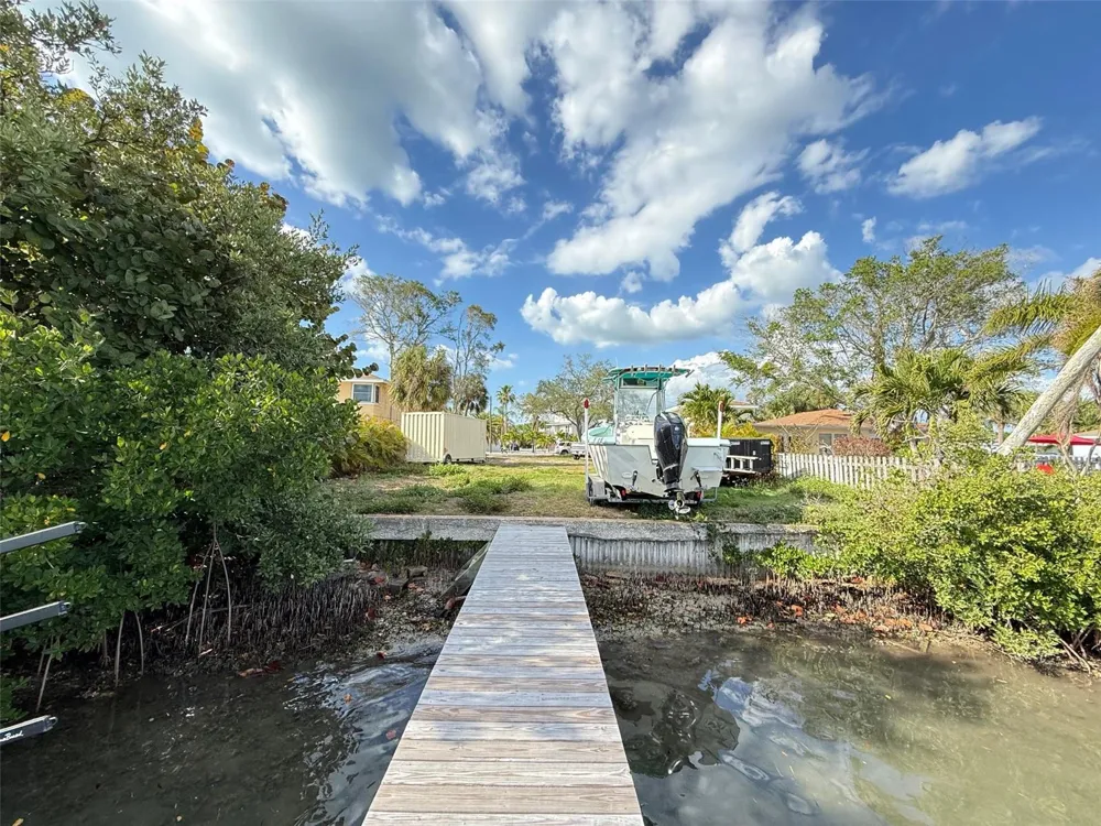 317 12TH AVENUE Indian Rocks Beach, FL 33785