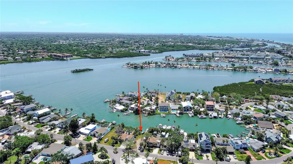 317 12TH AVENUE Indian Rocks Beach, FL 33785