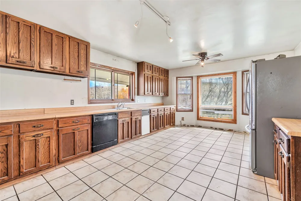 42855 County Road 76 Hayden, CO 81639