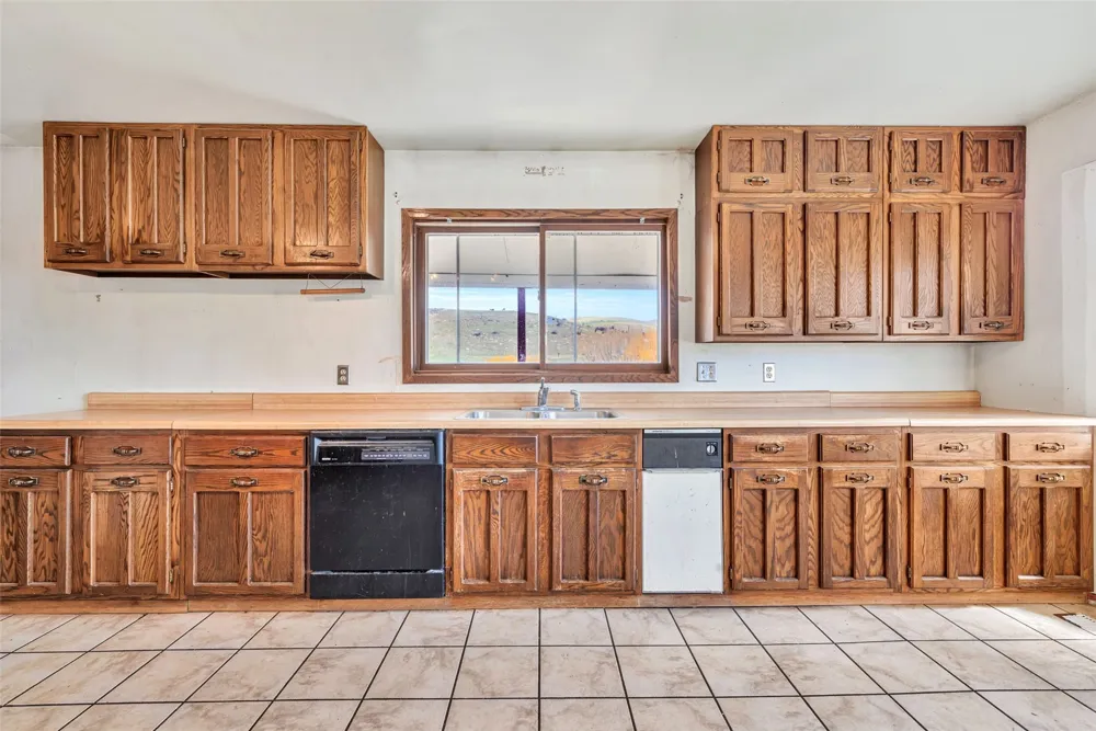 42855 County Road 76 Hayden, CO 81639