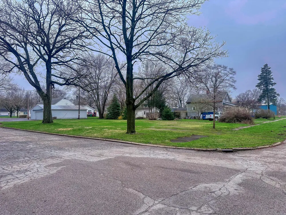 1022 Howard Street Niles, MI 49120