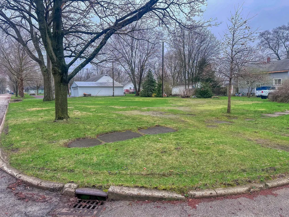 1022 Howard Street Niles, MI 49120