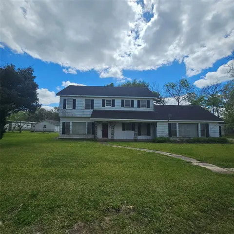 565 W Hartel Street