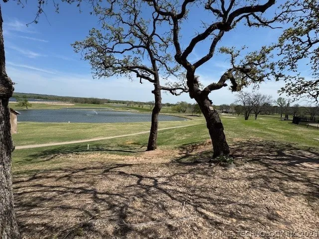 131 Falconhead #B Burneyville, OK 73430