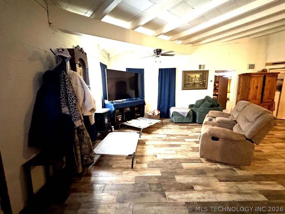 366 Main Street Eufaula, OK 74432