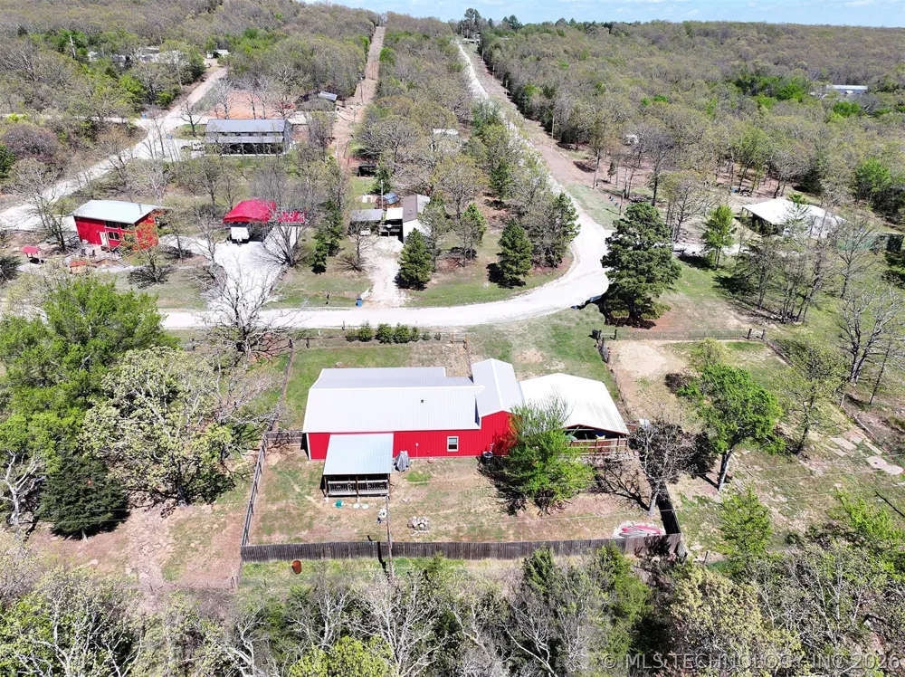 449272 E 982 ROAD Vian, OK 74962