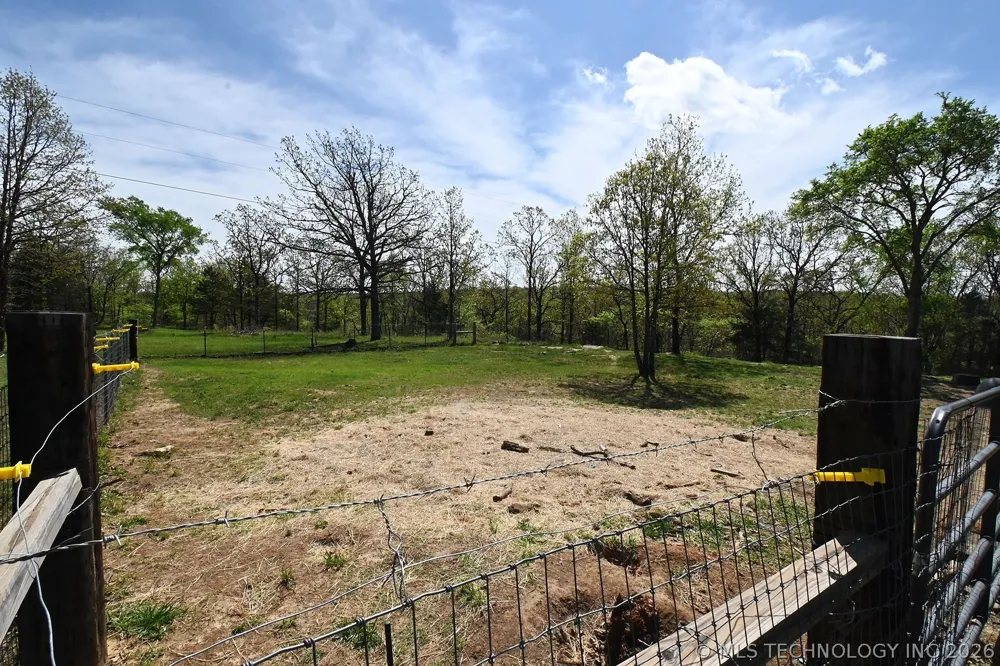 449272 E 982 ROAD Vian, OK 74962