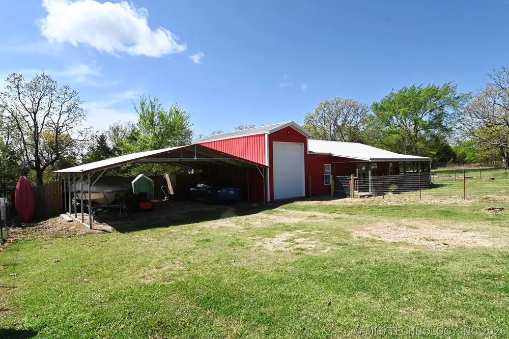 449272 E 982 ROAD Vian, OK 74962