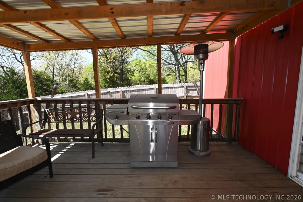449272 E 982 ROAD Vian, OK 74962