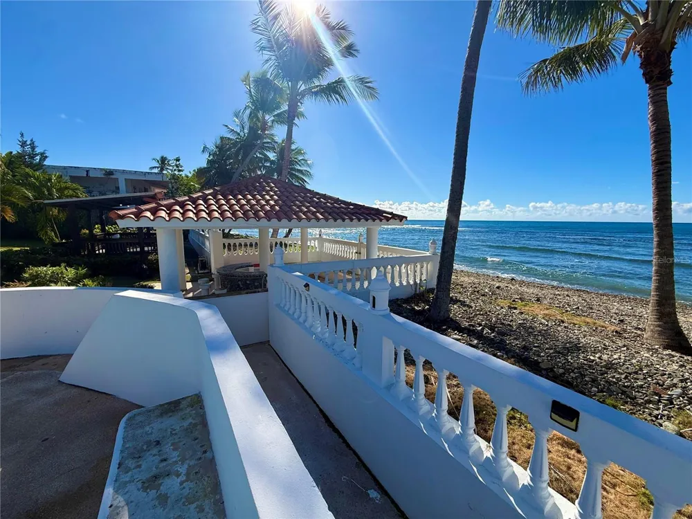 Carr #3 BEACH FRONT GUEST HOUSE Patillas, PR 00723