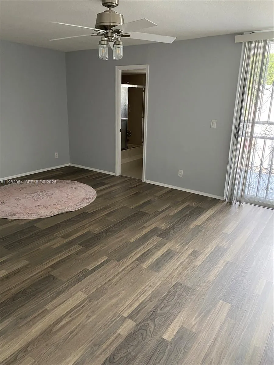 802 NE 26th Ave #802 Hallandale Beach, FL 33009