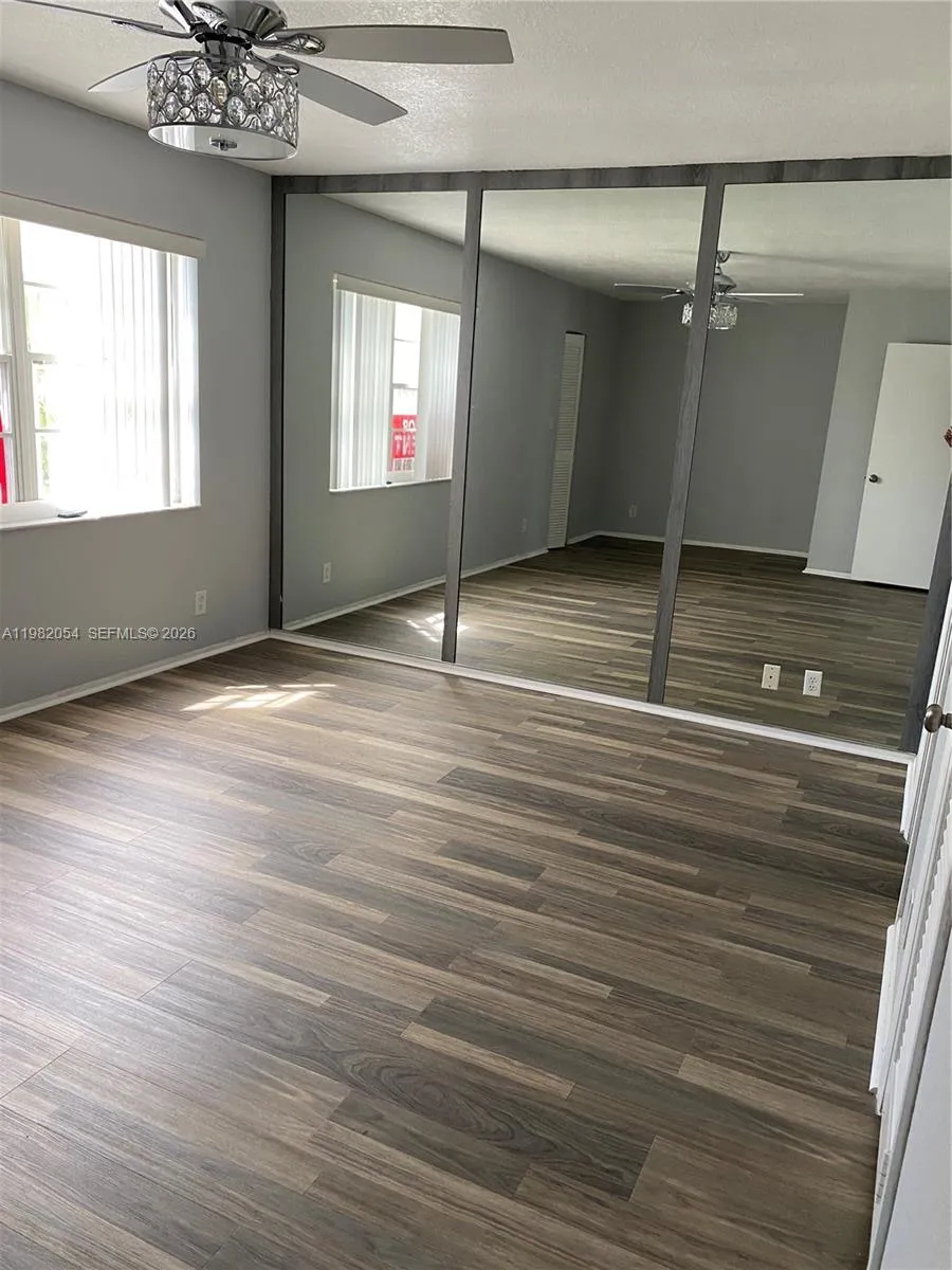 802 NE 26th Ave #802 Hallandale Beach, FL 33009