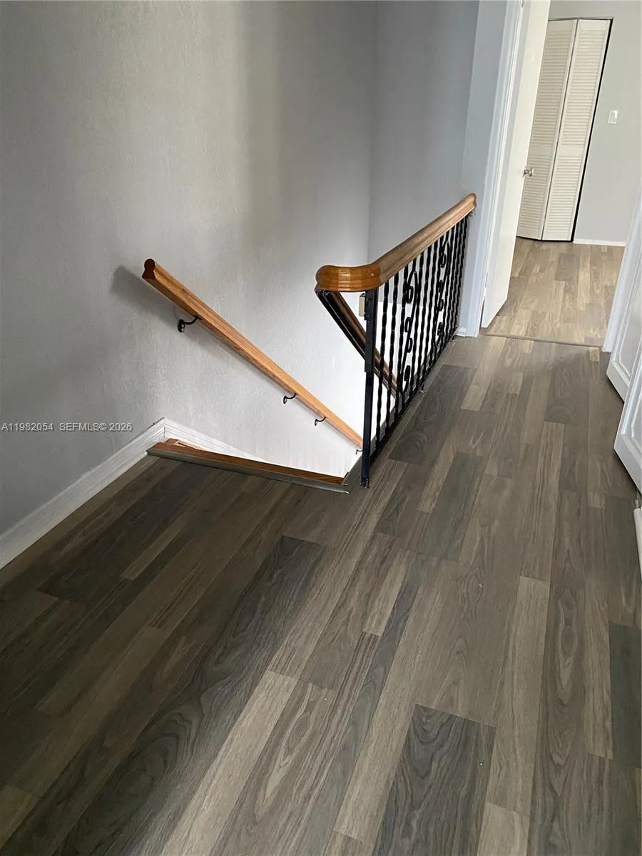 802 NE 26th Ave #802 Hallandale Beach, FL 33009
