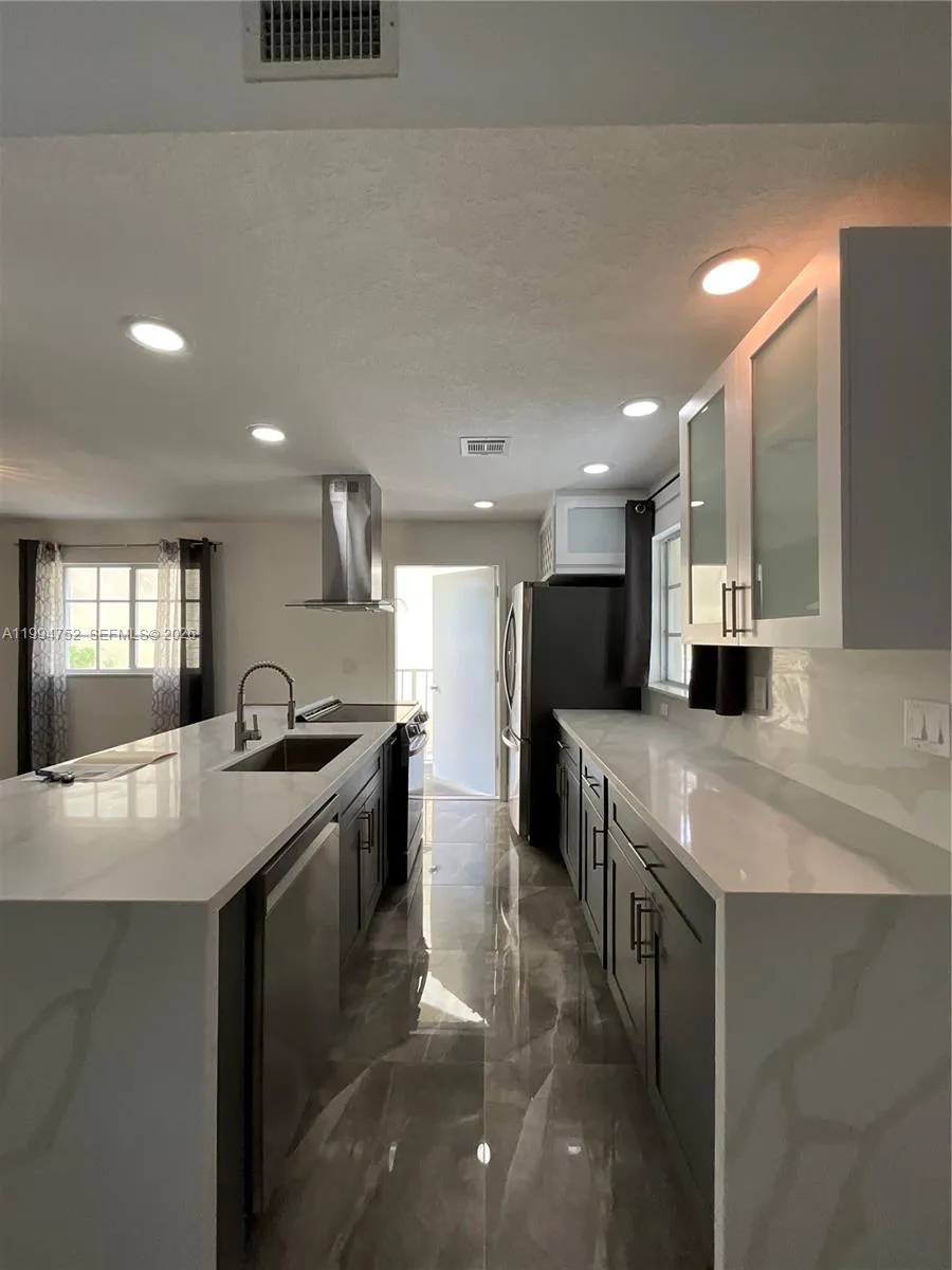 435 NW 19th Ln #19 Miami, FL 33136