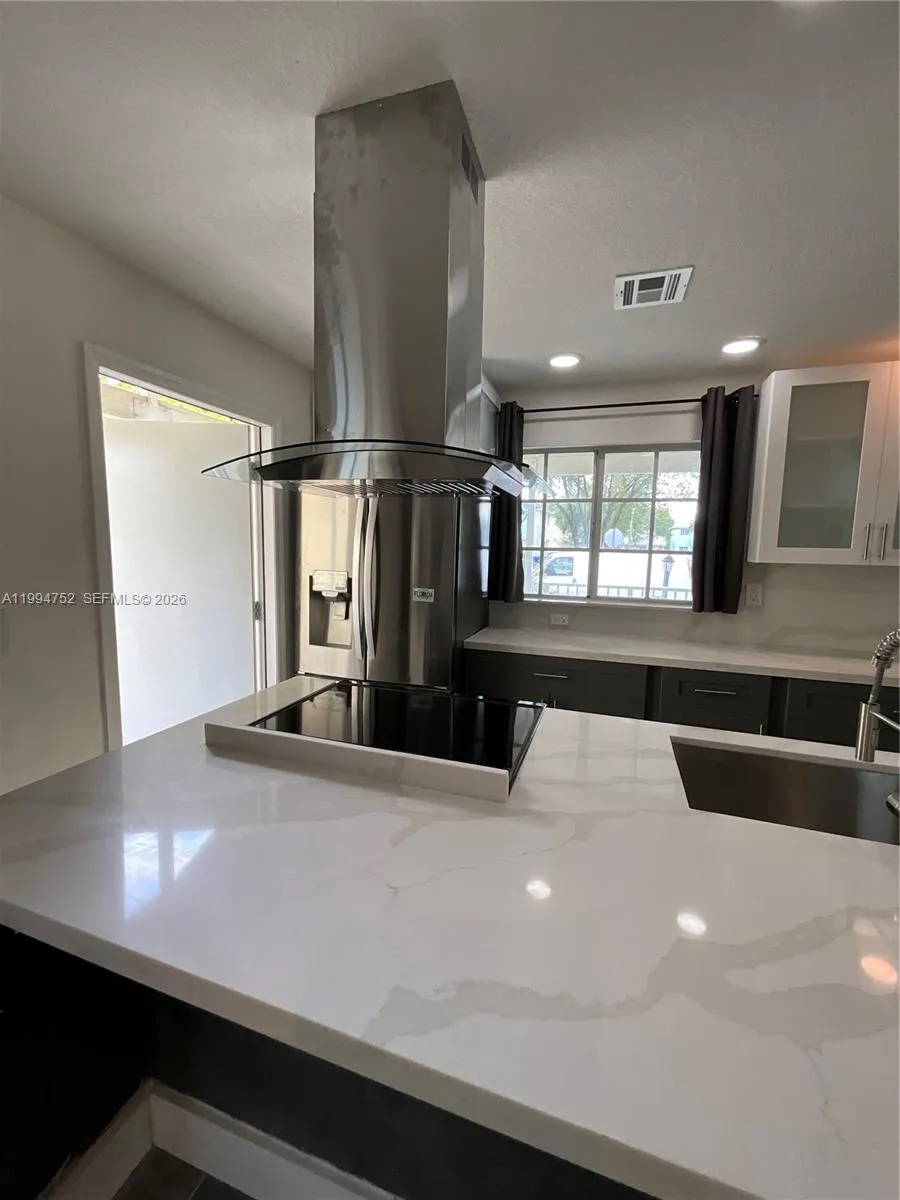 435 NW 19th Ln #19 Miami, FL 33136
