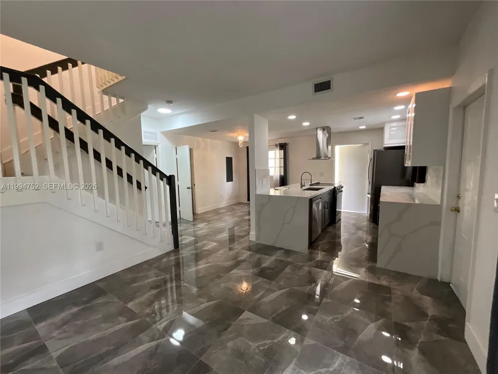 435 NW 19th Ln #19 Miami, FL 33136