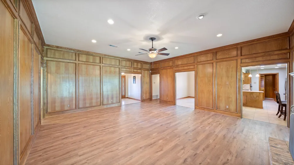 9390 County Road 4028 Kemp, TX 75143