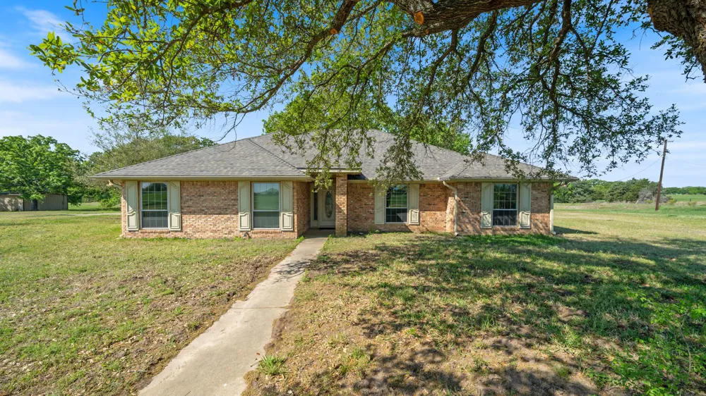 9390 County Road 4028 Kemp, TX 75143