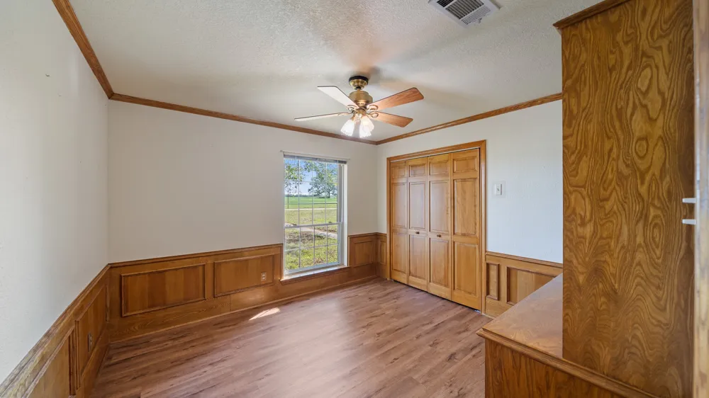 9390 County Road 4028 Kemp, TX 75143