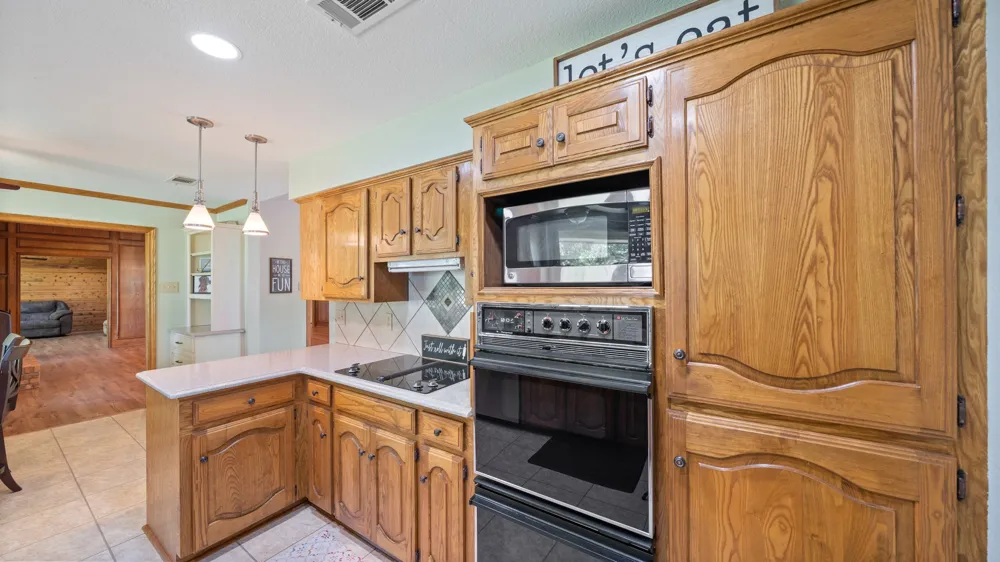 9390 County Road 4028 Kemp, TX 75143