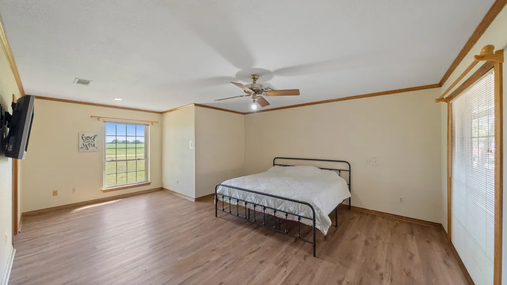 9390 County Road 4028 Kemp, TX 75143