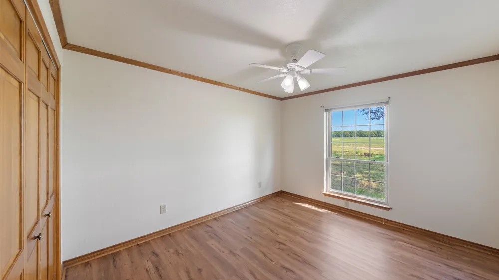 9390 County Road 4028 Kemp, TX 75143