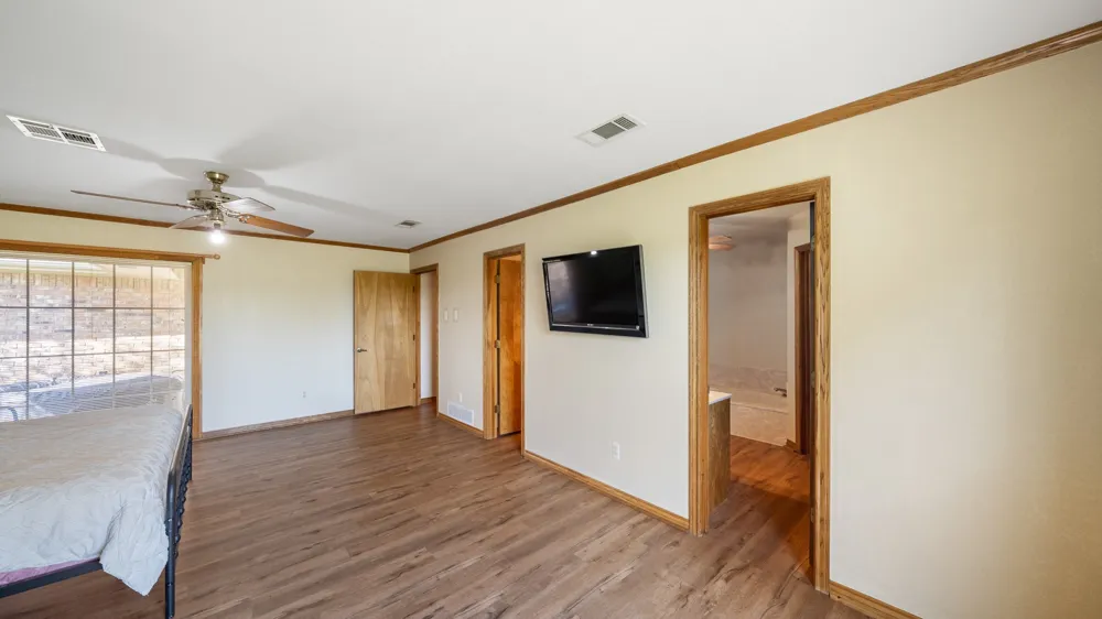 9390 County Road 4028 Kemp, TX 75143