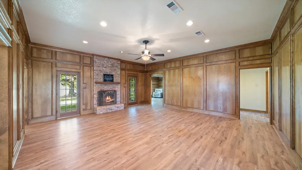 9390 County Road 4028 Kemp, TX 75143
