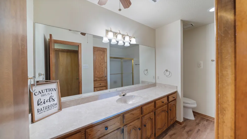 9390 County Road 4028 Kemp, TX 75143