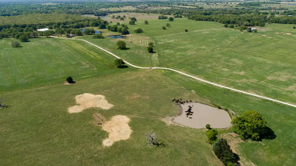 9390 County Road 4028 Kemp, TX 75143