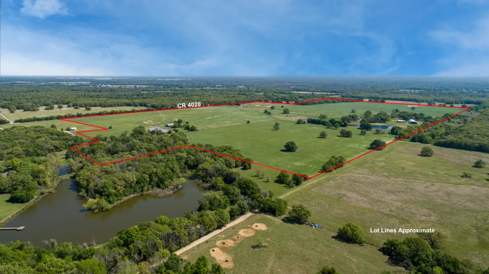9390 County Road 4028 Kemp, TX 75143