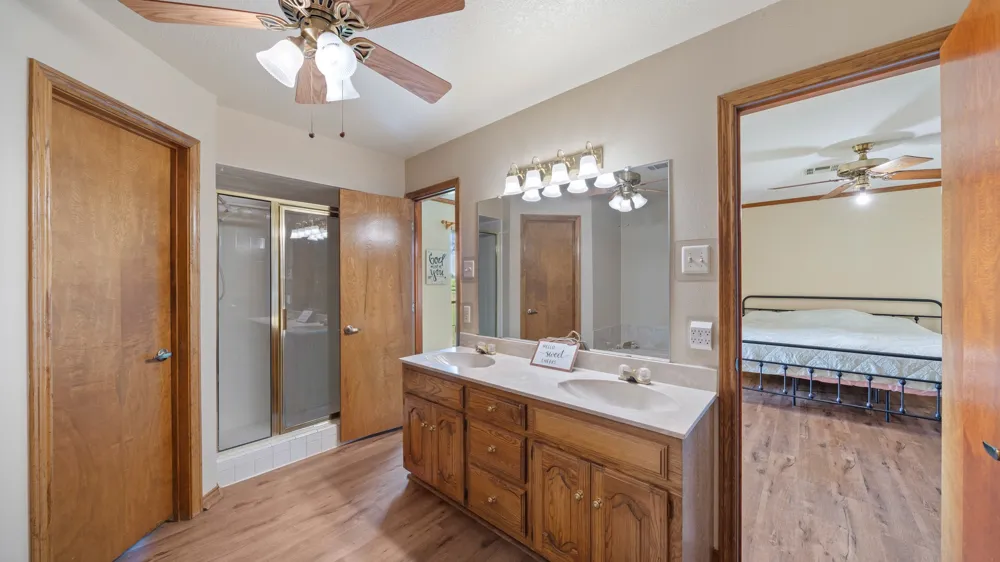 9390 County Road 4028 Kemp, TX 75143