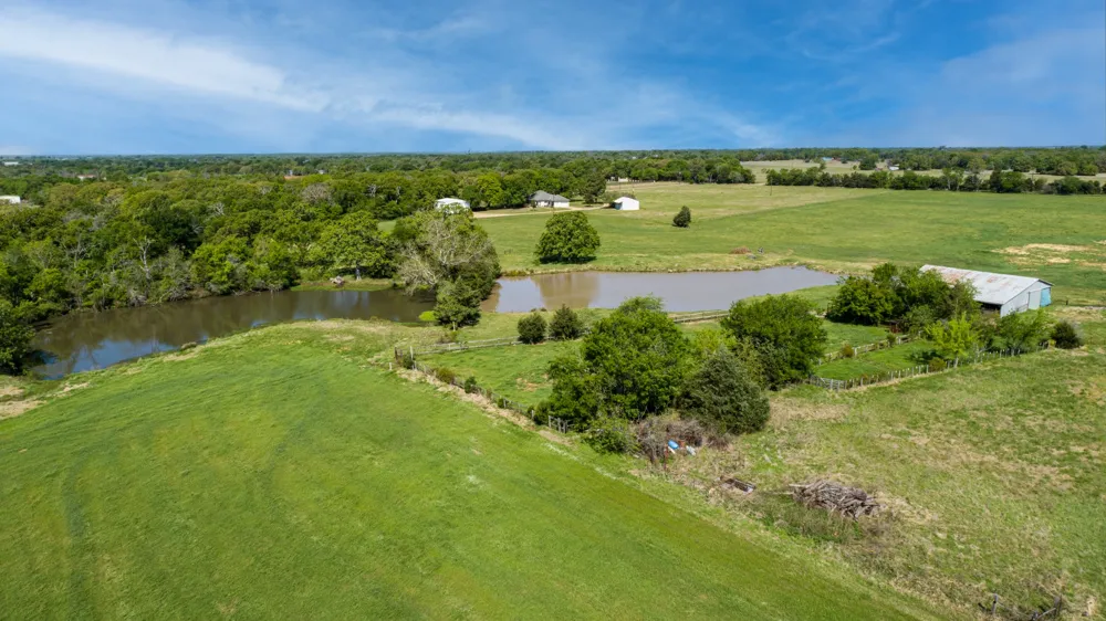 9390 County Road 4028 Kemp, TX 75143